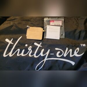 NWT Light Traveler Card Wallet camel Distressed pebble